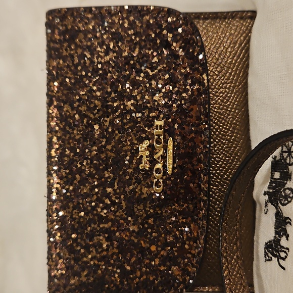 NWOT Coach Glitter Collection Wristlet With Dustbag. - Picture 2 of 10